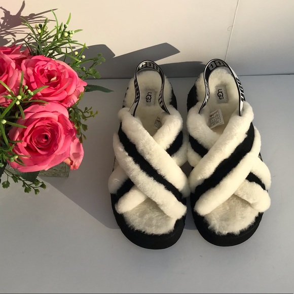 UGG Disco Cross Slide - Picture 2 of 12